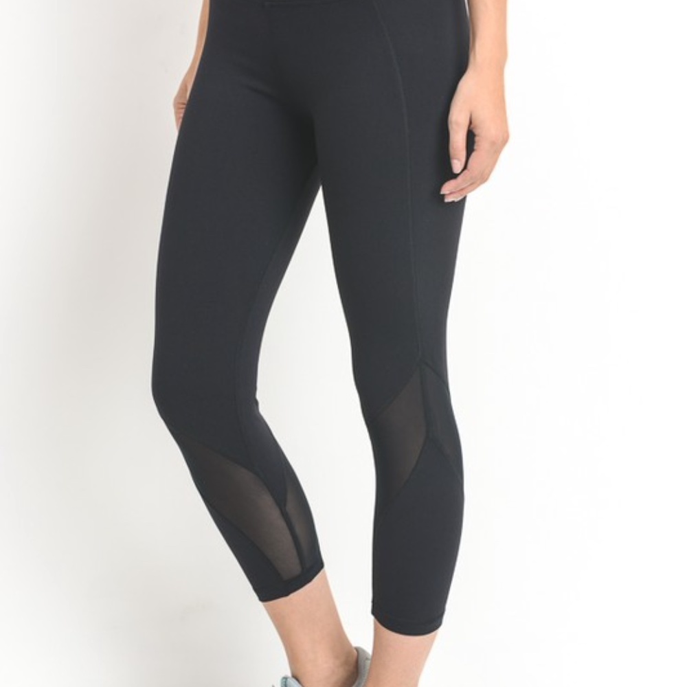 Wave Mesh Highwaist Capri Leggings, Charcoal Grey - Picture 4 of 6
